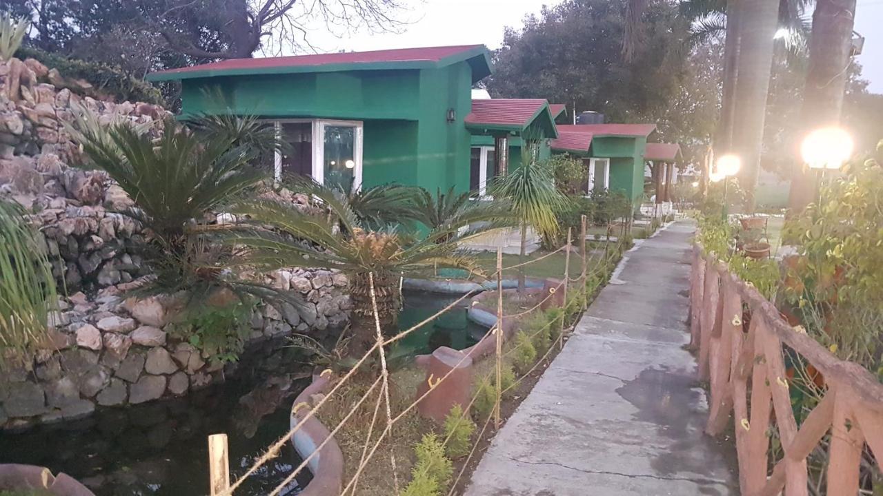 Midway Resort Ришикеш Экстерьер фото